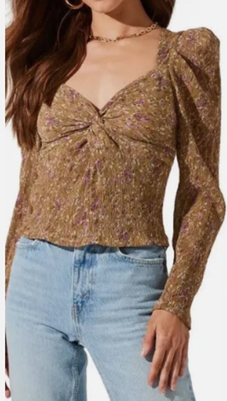 NWOT ASTR The Label Twist Front Floral Top Blouse Puff Sleeve Small